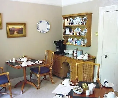 Lakes End Country Hotel