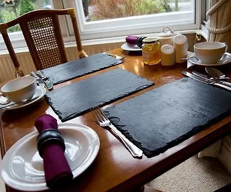 Lakes End Country 4* Newby Bridge